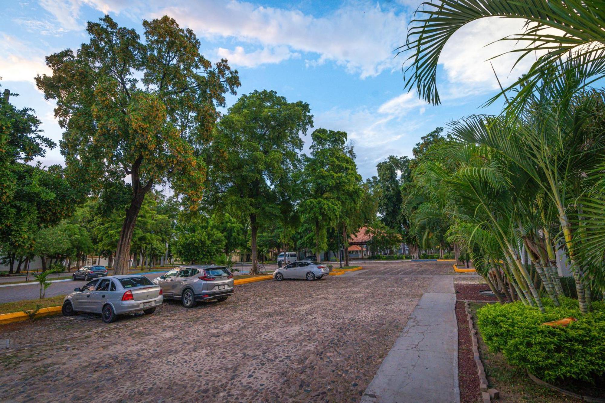 Готель Inhouse Select Hacienda Tres Rios Кульякан Екстер'єр фото